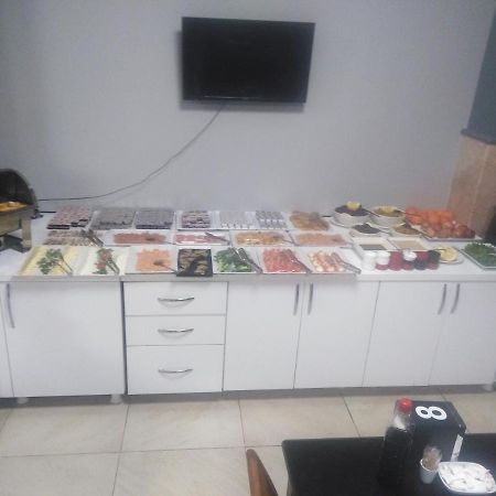 Dostlar Hotel Μερσίνη Εξωτερικό φωτογραφία