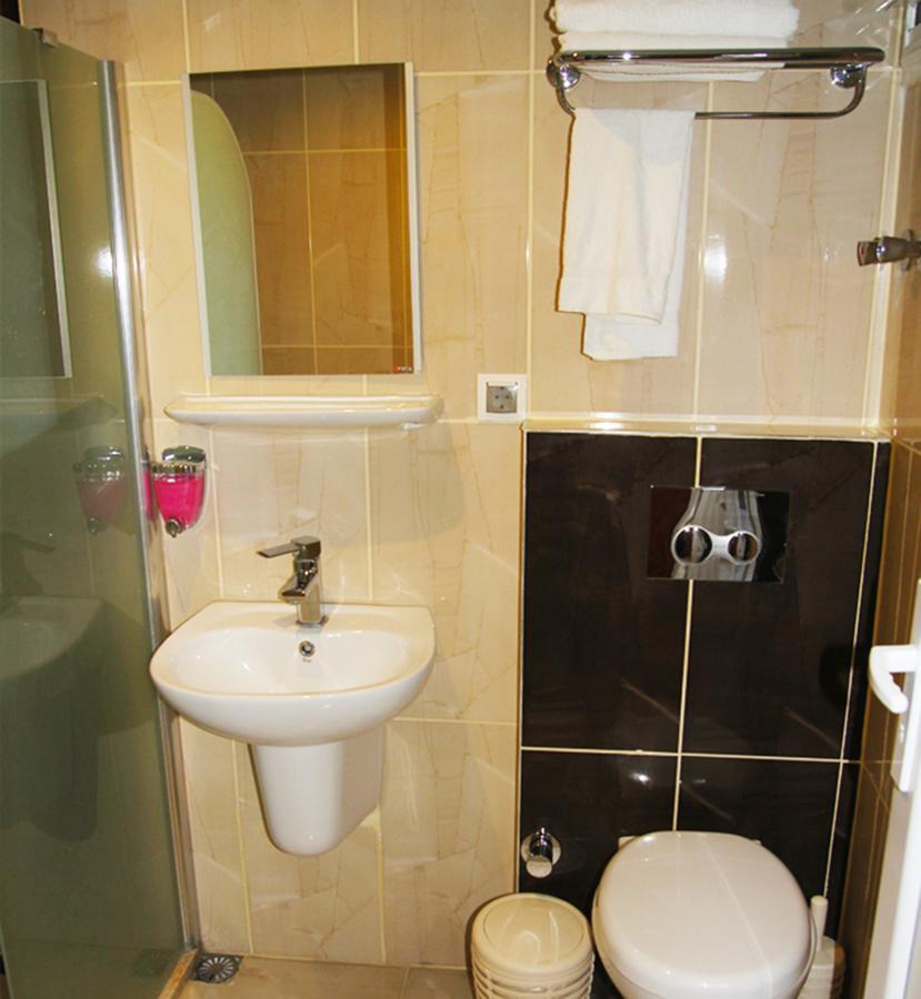 Dostlar Hotel Μερσίνη Εξωτερικό φωτογραφία